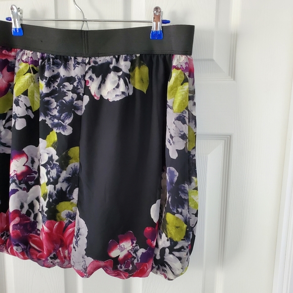 Maurices Bubble Mini Skirt - Picture 7 of 10
